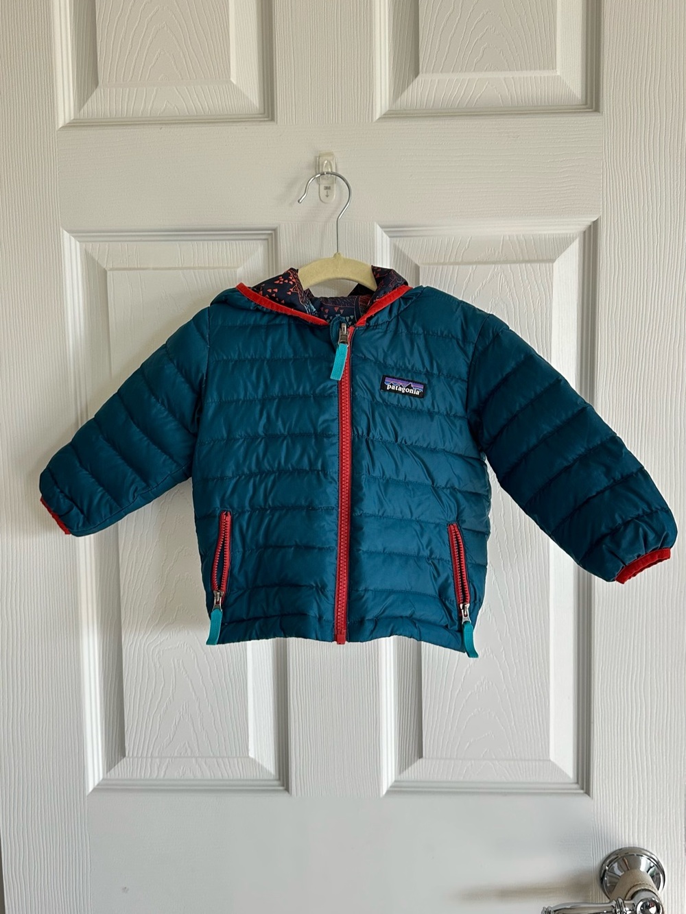 Patagonia Baby Teal Hooded Puffer Jacket Reversible 12-24 months